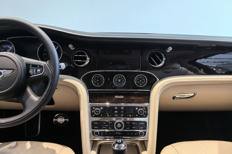 宾利 慕尚 2011款 6.8T 豪华版中控内饰7005
