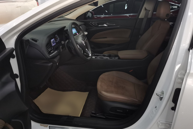 别克 君威 2023款 552T 智享型局部细节19