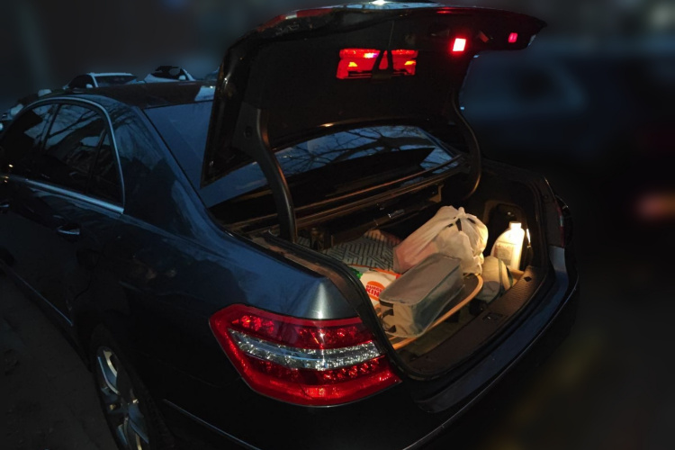 奔驰E级(进口) 2009款 E 300 时尚型中控内饰23