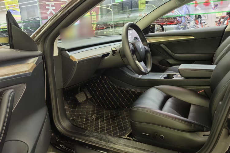 宝马X1新能源 2019款 xDrive25Le 里程升级版车身外观6010