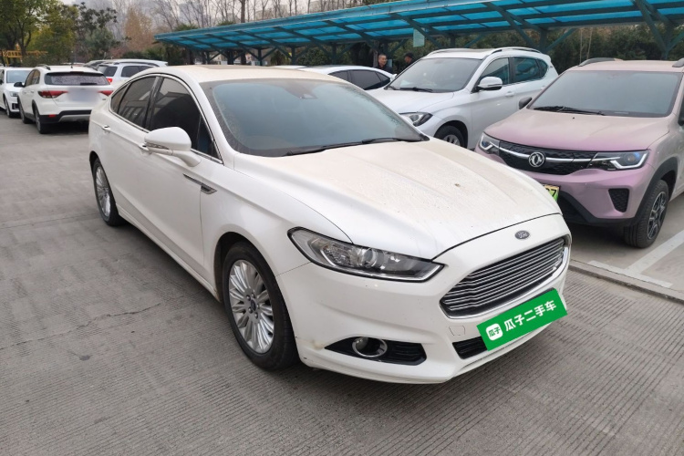 福特 蒙迪欧 2013款 2.0L GTDi200时尚型车身外观3