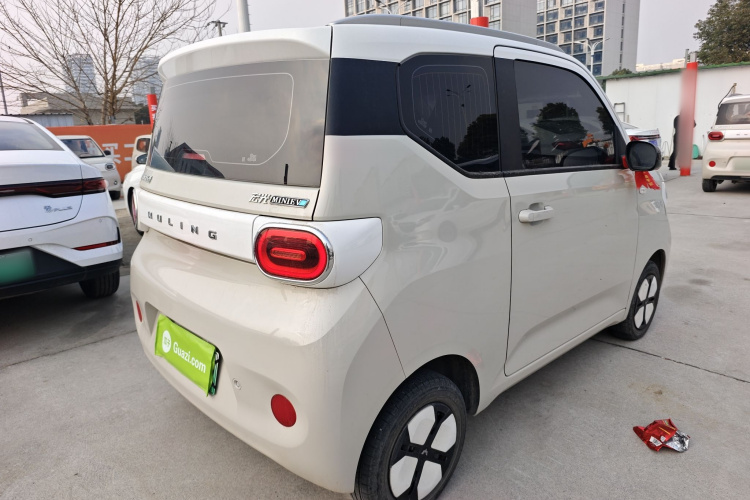 五菱汽车 宏光MINIEV 2024款 第三代 215km 进阶版车身外观7