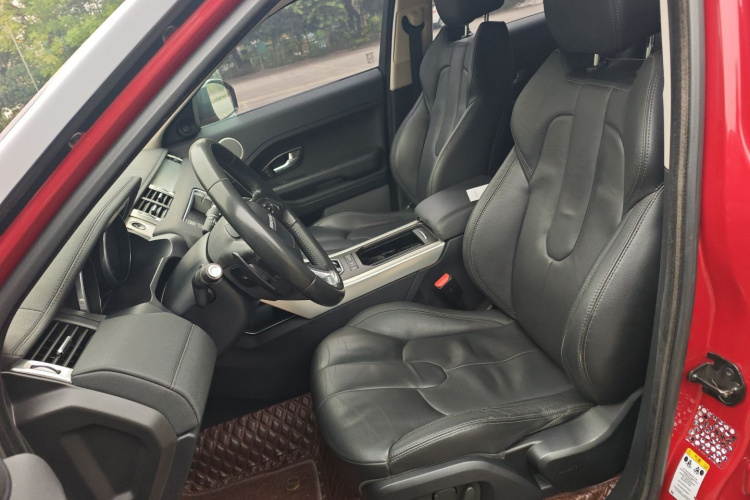 路虎 揽胜极光 2015款 2.0T 五门智耀版中控内饰19