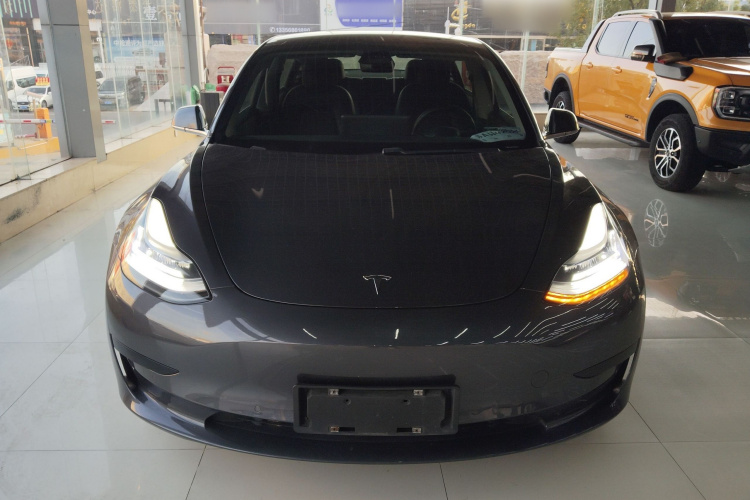 特斯拉 Model 3 2020款 改款 标准续航后驱升级版车身外观2