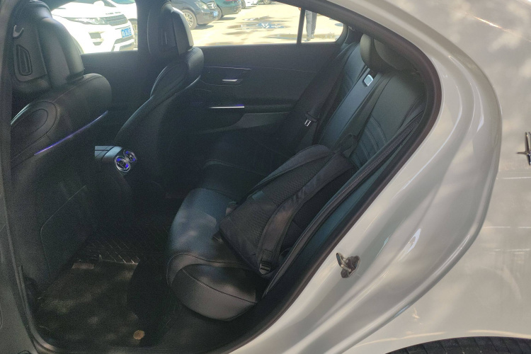 奔驰C级 2022款 C 200 L 运动版中控内饰21