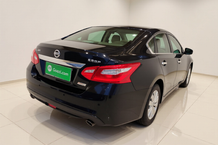 日产 天籁 2018款 2.0L XL 智进版车身外观7