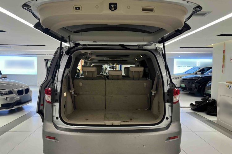 日产 贵士 2013款 3.5L SL车身外观6007