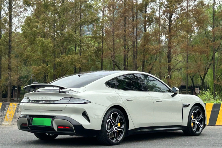 小米汽车 小米SU7 2024款 后驱超长续航高阶智驾Pro版车身外观6004