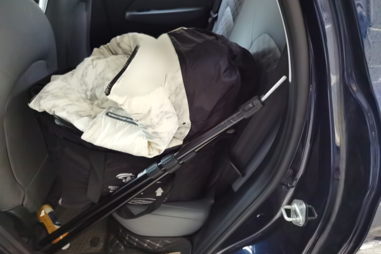 零跑汽车 零跑T03 2021款 400舒享版中控内饰7004