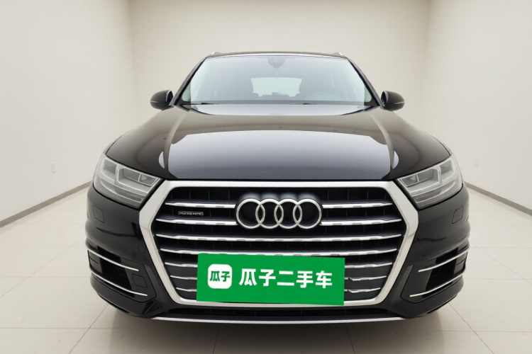 奥迪Q7 2016款 40 TFSI 舒适型车身外观2