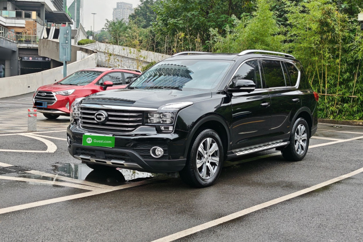 广汽传祺 传祺GS7 2017款 320T 两驱豪华智联型车身外观1