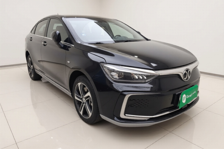 北京汽车 北京EU5 2018款 R500 智风版车身外观3