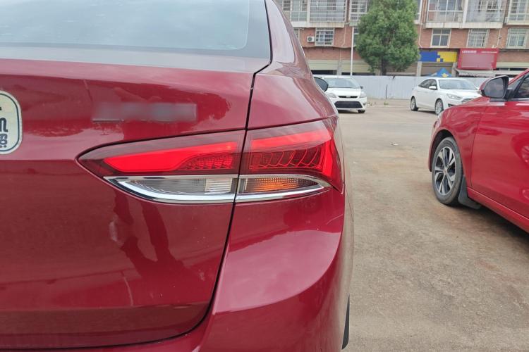 别克 英朗 2021款 改款 典范 1.5L 自动精英型车身外观6006