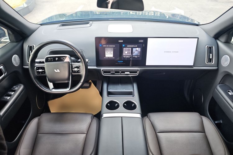 理想汽车 理想L9 2022款 Max中控内饰7013