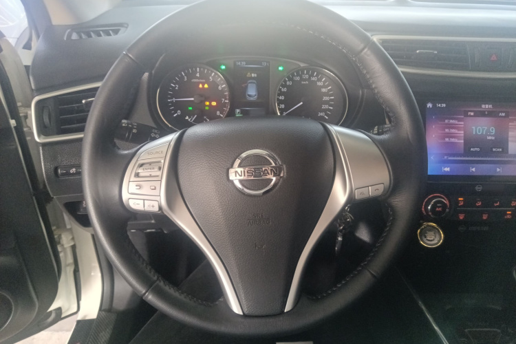 日产 逍客 2017款 2.0L CVT智享版 国V中控内饰13