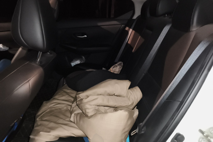 日产 轩逸 2021款 1.6L XL CVT悦享版中控内饰21