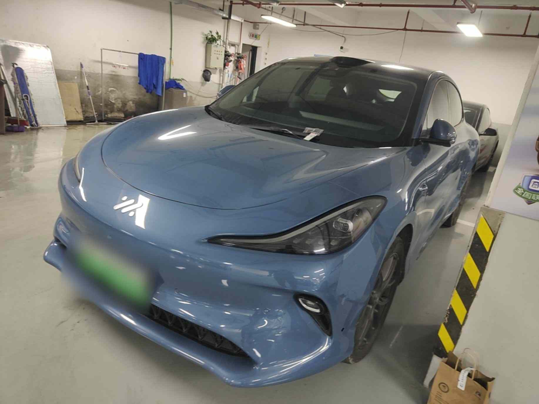 智己汽车 智己LS6 2025款 灵蜥智驾版(2)