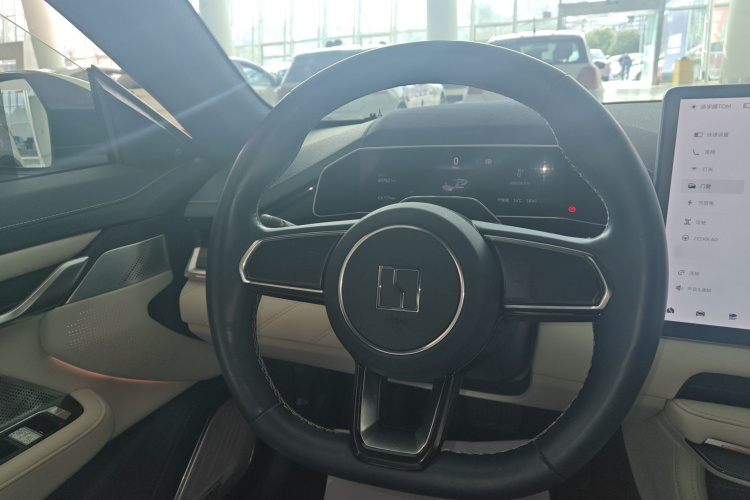 极氪001 2022款 超长续航双电机 ME版中控内饰13