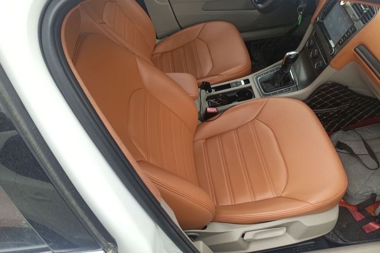 大众 高尔夫 2015款 1.4TSI 自动舒适型局部细节41