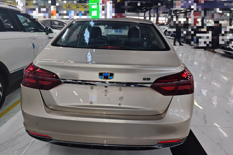 吉利汽车 帝豪 2018款 1.5L CVT向上互联版车身外观6