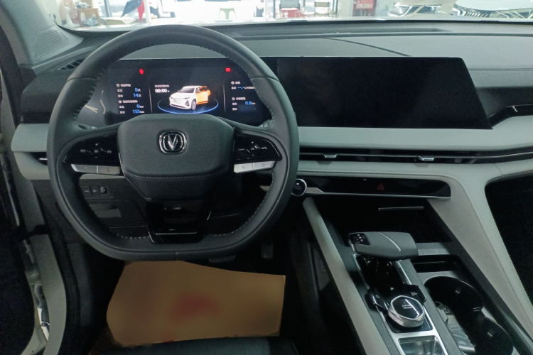 长安CS75 PLUS 2024款 第三代 冠军版 1.5T 智驾劲航型中控内饰12