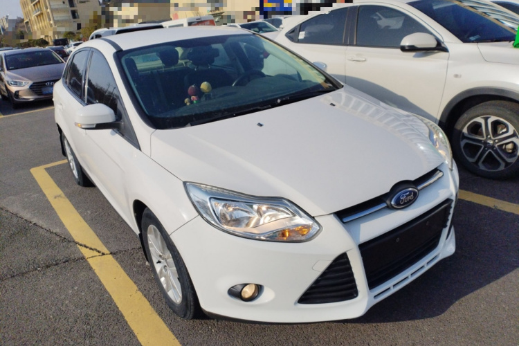 福特 福克斯 2012款 三厢 1.6L 自动舒适型车身外观6002