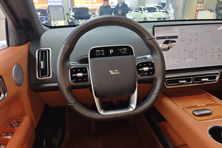理想汽车 理想L6 2024款 Pro中控内饰13