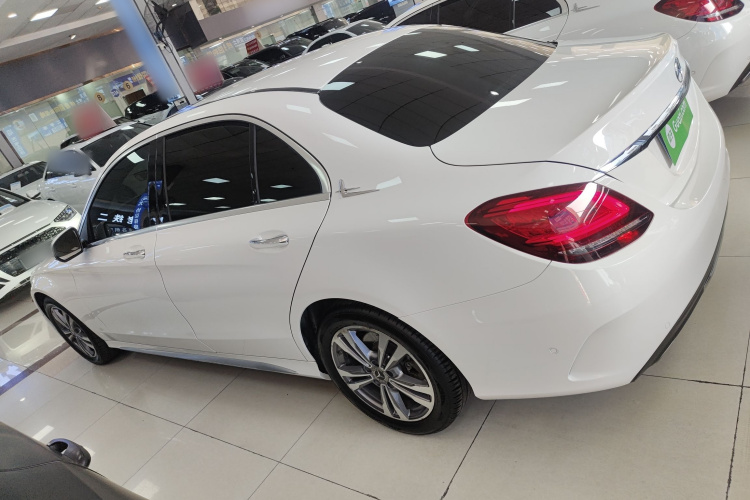 奔驰C级 2020款 改款 C 200 L 时尚型运动版车身外观4