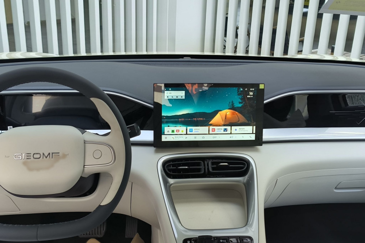 吉利银河 星愿 2026款 310km 青春版中控内饰7001