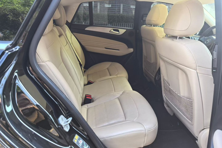 奔驰GLE轿跑 2015款 GLE 400 4MATIC 轿跑SUV中控内饰7006