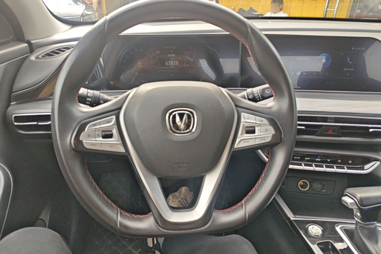 长安 逸动 2020款 PLUS 蓝鲸NE 1.4T GDI DCT旗舰型中控内饰13