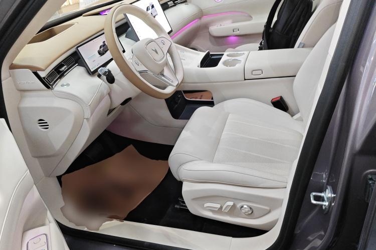 岚图汽车 岚图FREE 2025款 FREE+ 四驱乾崑版中控内饰19