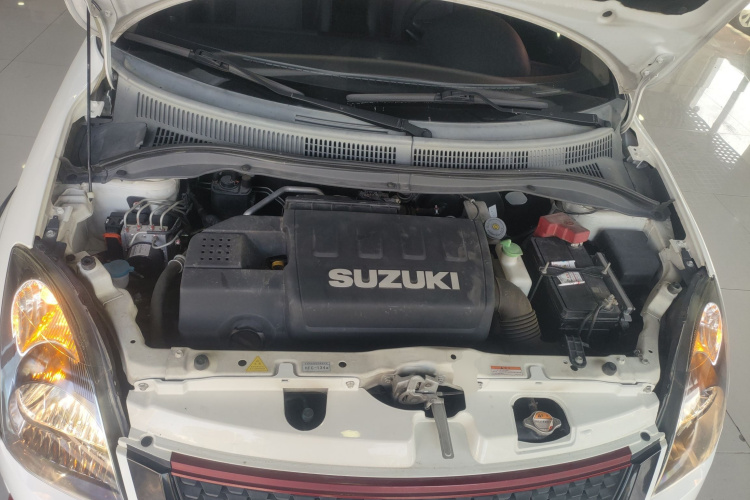 铃木 雨燕 2016款 1.5L 自动时尚型酷玩版局部细节24