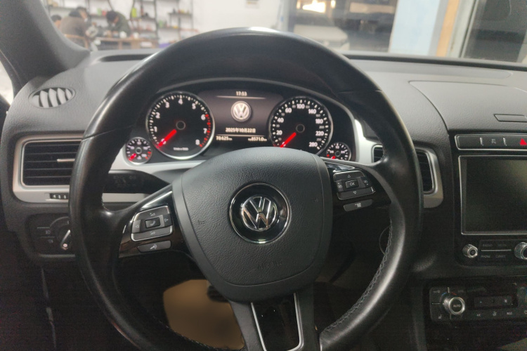 大众 途锐 2017款 3.0TSI 远征版局部细节13