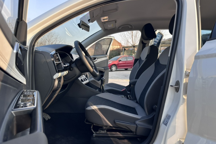 捷达VS5 2022款 280TSI 手动进取型中控内饰7002