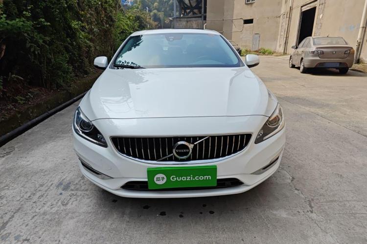 沃尔沃S60 2019款 S60L T5 智远版车身外观6001