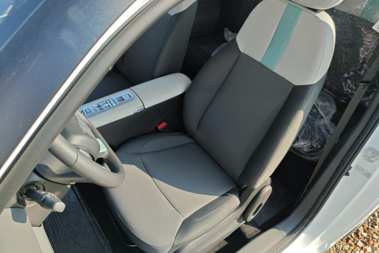 长安启源 长安Lumin 2025款 205km 香沁款中控内饰19