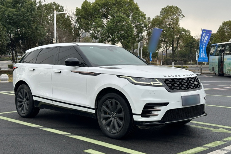 路虎 揽胜星脉 2018款 P380 R-DYNAMIC SE车身外观6002