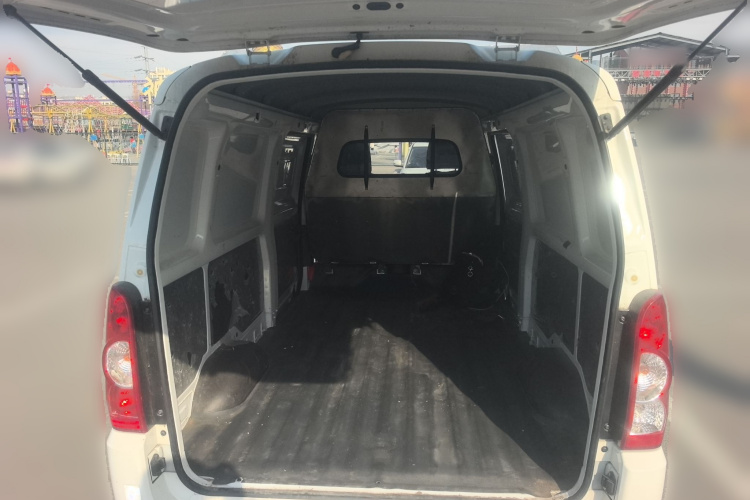 五菱汽车 五菱荣光 2021款 1.5L加长基本型封窗车2座L3C中控内饰23