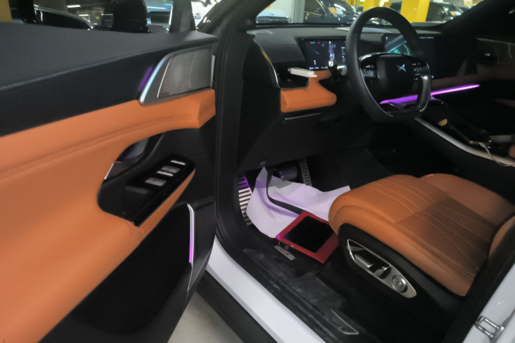 小鹏G9 2022款 650 性能版Pro中控内饰20