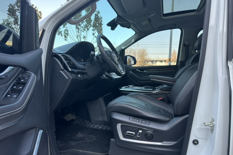 上汽大通MAXUS 大通G20 2021款 PLUS 2.0T 汽油自动尊雅版中控内饰7004