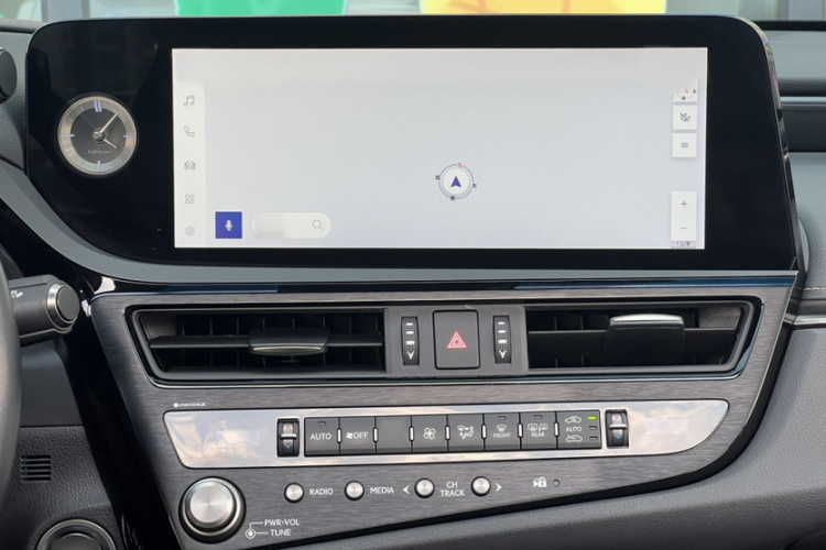 雷克萨斯ES 2022款 200 卓越版局部细节16