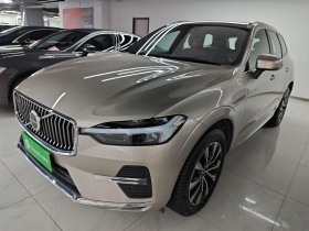 沃尔沃XC60 2025款 B5 四驱智远豪华版