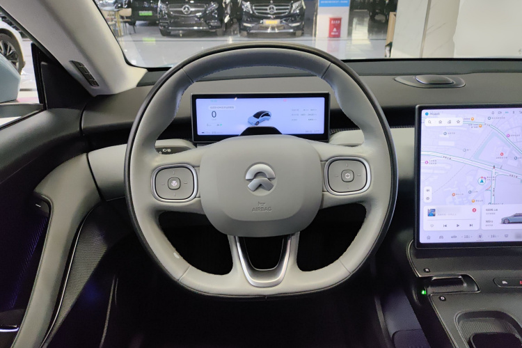 蔚来ET5 2022款 75kWh中控内饰13