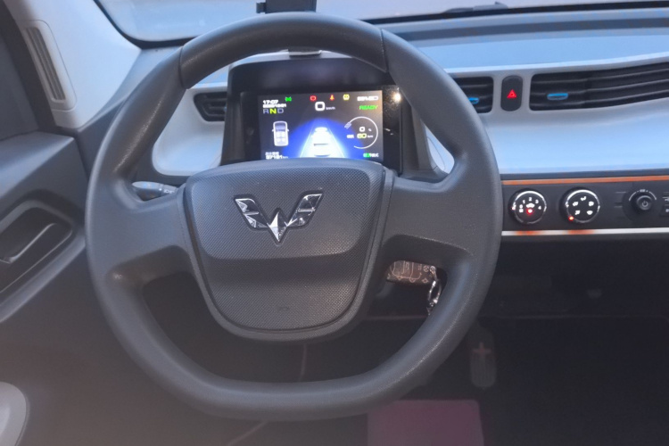 五菱汽车 宏光MINIEV 2020款 自在款 磷酸铁锂中控内饰13