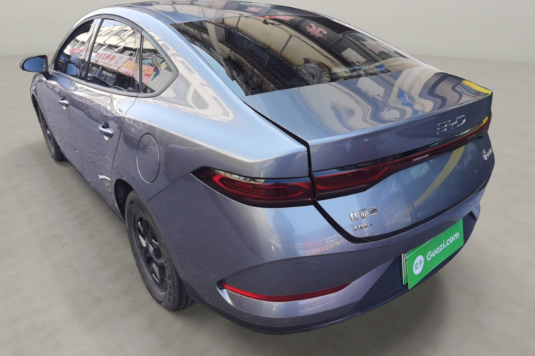 比亚迪 秦PLUS 2025款 DM-i 智驾版 55KM领先型车身外观5