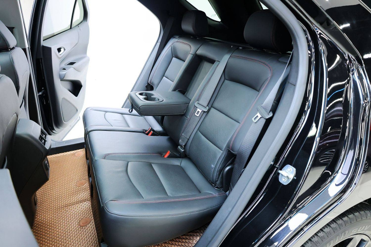 雪佛兰 探界者 2019款 Redline 550T 自动四驱捍界版RS 国VI中控内饰7009