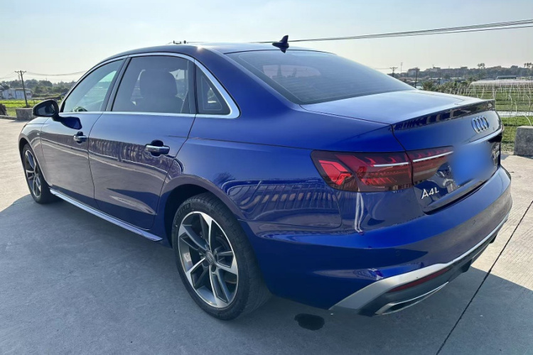 奥迪A4L 2020款 40 TFSI 时尚动感型车身外观6008