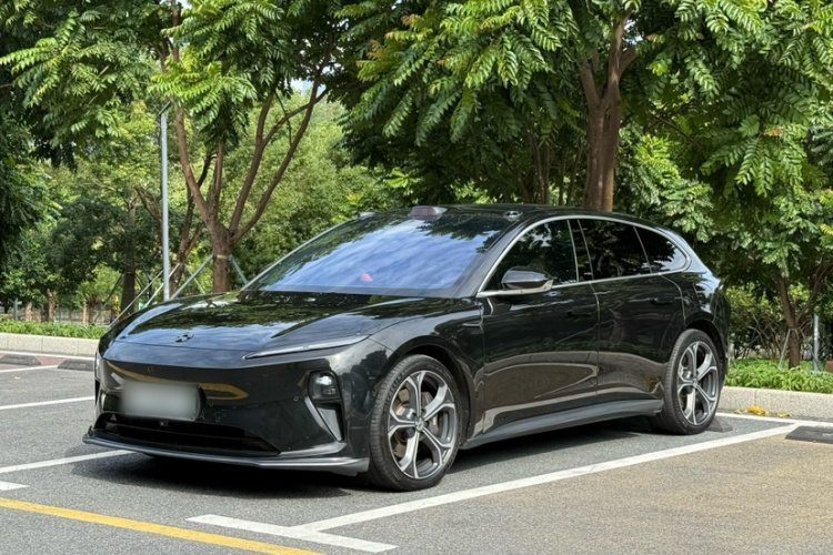 蔚来ET5T 2023款 75kWh Touring车身外观1