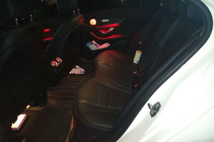 奔驰C级 2018款 C 200 L 运动版中控内饰7004